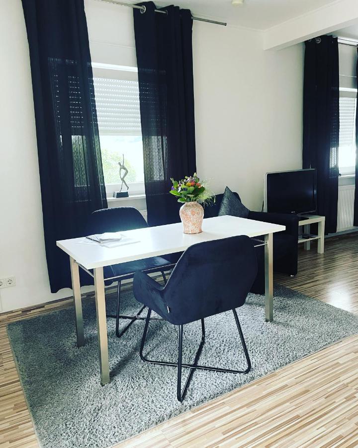 Maxhof Apartment